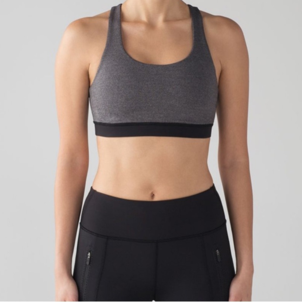Lululemon Invigorate Bra Medium Support B/C Cup - Size 8